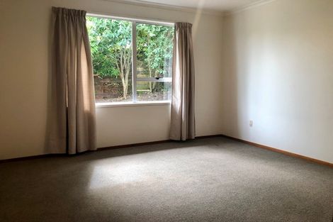 Photo of property in 4a Lavery Place, Sunnynook, Auckland, 0632