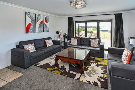 Photo of property in 9 Ambedkar Way, Pukekohe, 2120