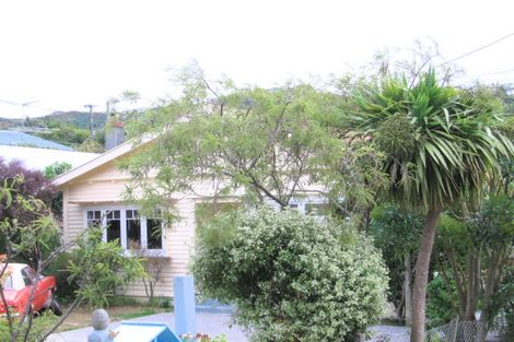 Photo of property in 19 Akatea Street, Berhampore, Wellington, 6023