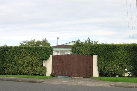 Photo of property in 115 Sandspit Road, Shelly Park, Auckland, 2014