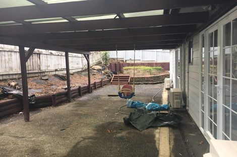 Photo of property in 2/248 Sturges Road, Henderson, Auckland, 0612