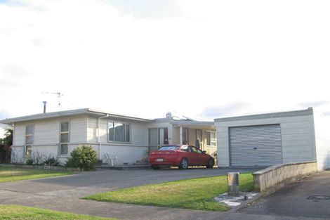 Photo of property in 33 Anderson Road, Taradale, Napier, 4112