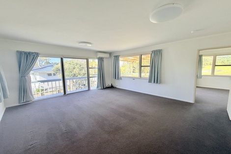 Photo of property in 14 Heather Place, Sunnynook, Auckland, 0620