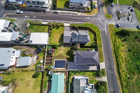 Photo of property in 44 Bway Road, Waihi Beach, 3611