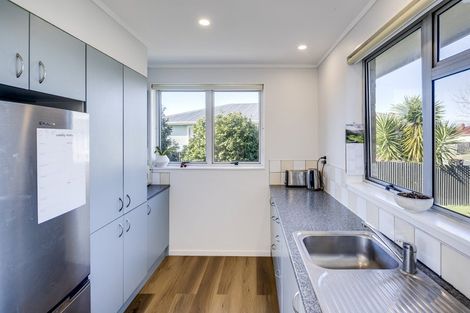 Photo of property in 8 Lyttelton Crescent, Tamatea, Napier, 4112