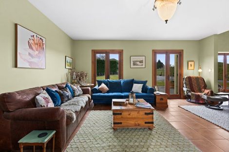 Photo of property in 140 Mackenzie Road, Kahuranaki, Havelock North, 4295
