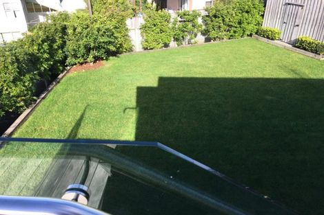 Photo of property in 31a Forrest Hill Road, Milford, Auckland, 0620