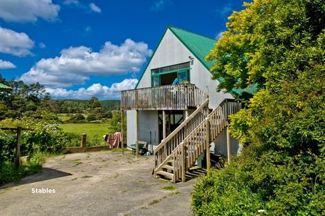 Photo of property in 247 Ararimu Valley Road, Helensville, Waimauku, 0882