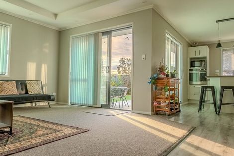 Photo of property in 1 Monarch Drive, Ashhurst, 4810