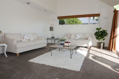 Photo of property in 104 Cannon Hill Crescent, Mount Pleasant, Christchurch, 8081