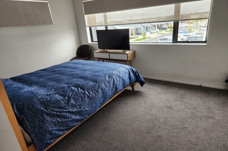 Photo of property in 38 Parahau Road, Papakura, 2110