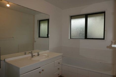 Photo of property in 17 Siska Place, Upper Riccarton, Christchurch, 8041