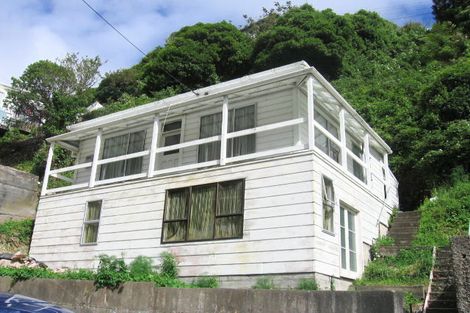 Photo of property in 48 Holloway Road, Aro Valley, Wellington, 6021