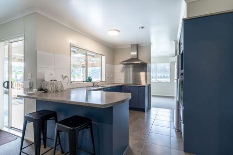 Photo of property in 54 Highfields Terrace, Henderson, Auckland, 0612
