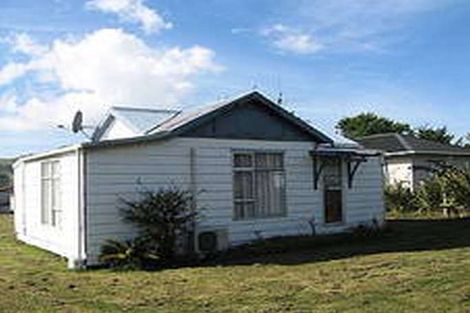 Photo of property in 15 Wratten Road, Owaka, 9585