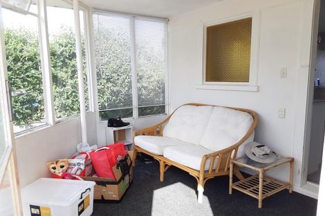 Photo of property in 17 Paterson Avenue, Pukekohe, 2120