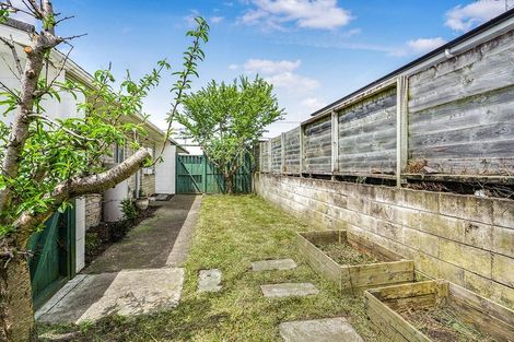 Photo of property in 2/30 Queen Street, Ngaruawahia, 3720