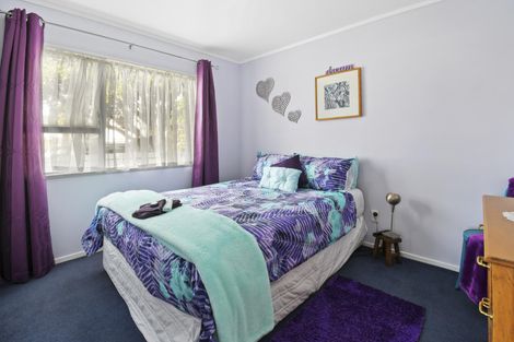 Photo of property in 44 Challen Close, Conifer Grove, Takanini, 2112