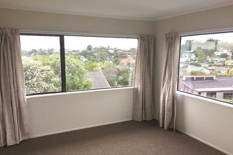 Photo of property in 1/13 Naviti Place, Browns Bay, Auckland, 0630
