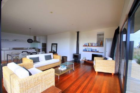 Photo of property in 3 Elizabeth Point Road, Kawau Island, 0920