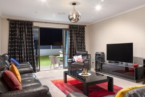 Photo of property in 1 Mcdonald Way, Lansdowne, Masterton, 5810