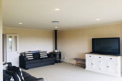 Photo of property in 45 Mountain View Road, Hikurangi, 0114
