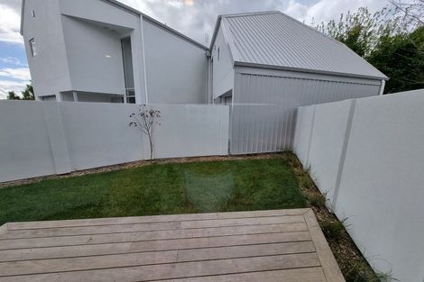 Photo of property in 2/24 Pickering Crescent, Chedworth, Hamilton, 3210