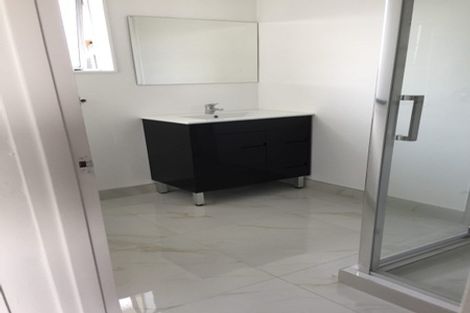 Photo of property in 1/124 Hutchinson Avenue, New Lynn, Auckland, 0600