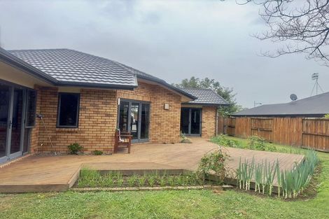 Photo of property in 16 Hawkridge Rise, Huntington, Hamilton, 3210