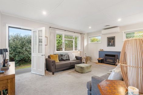 Photo of property in 77 Kent Street, Carterton, 5713