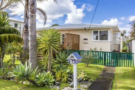Photo of property in 5a Melanie Place, Orewa, 0931