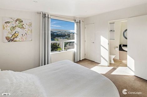 Photo of property in 10 Erlestoke Crescent, Churton Park, Wellington, 6037