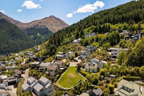 Photo of property in 15 Manchester Place, Queenstown, 9300