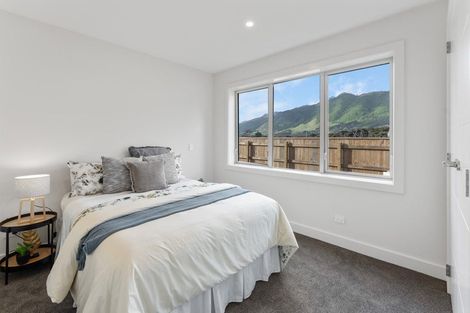 Photo of property in 7 Pihoihoi Close, Waikanae, 5036