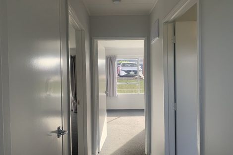 Photo of property in 9 Alston Avenue, Kelston, Auckland, 0602