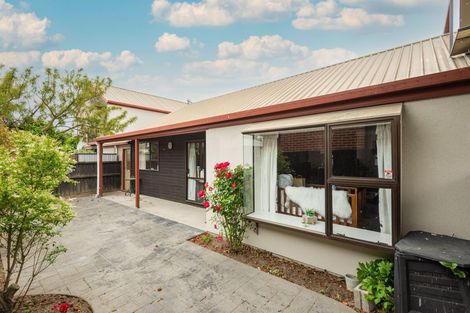 Photo of property in 2/129 Clarence Street, Riccarton, Christchurch, 8011