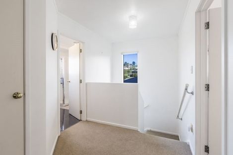 Photo of property in 2/287 Vipond Road, Stanmore Bay, Whangaparaoa, 0932