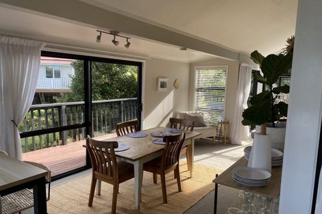 Photo of property in 1/20 Colonial Road, Birkenhead, Auckland, 0626