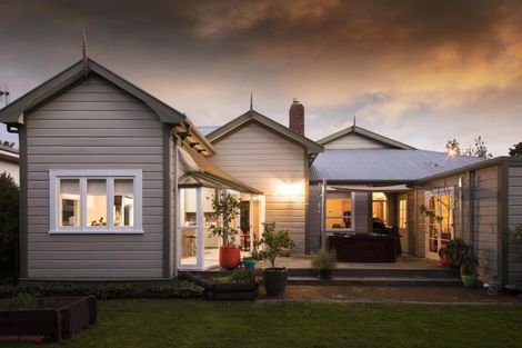 Photo of property in 301 College Street, West End, Palmerston North, 4410