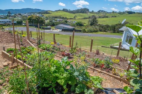 Photo of property in 21 Christine Drive, Coopers Beach, 0420