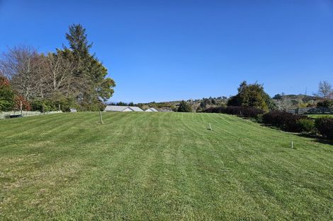 Photo of property in 8 Lens Way, Acacia Bay, 3385