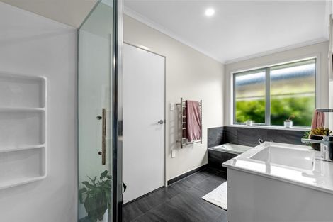 Photo of property in 6 Haka Way, Papamoa, 3118