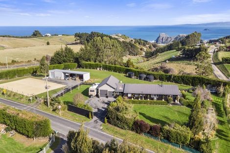 Photo of property in 15 Green Island Bush Road, Blackhead, Dunedin, 9076
