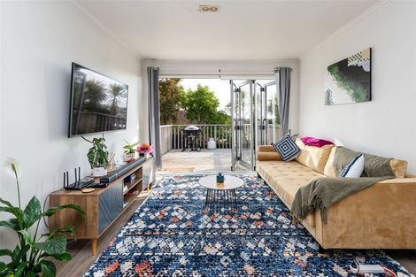 Photo of property in 3/35 Patons Road, Howick, Auckland, 2014