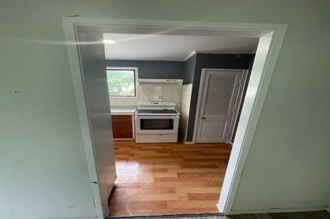 Photo of property in 9 Hamblyn Place, Ranui, Auckland, 0612