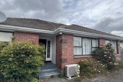 Photo of property in 32 Curletts Road, Sockburn, Christchurch, 8042