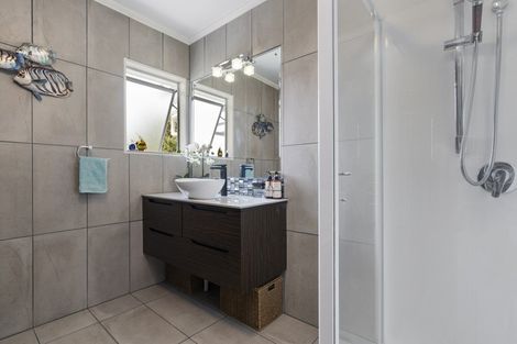 Photo of property in 116 Te Haumi Drive, Paihia, 0200