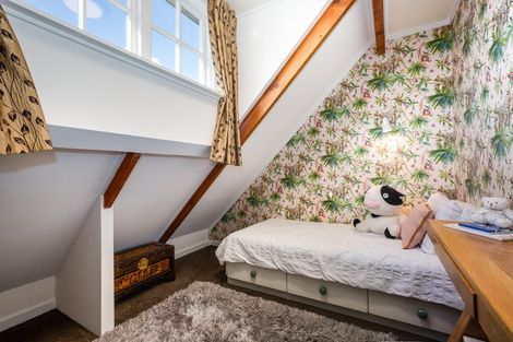 Photo of property in 123 Muritai Road, Eastbourne, Lower Hutt, 5013