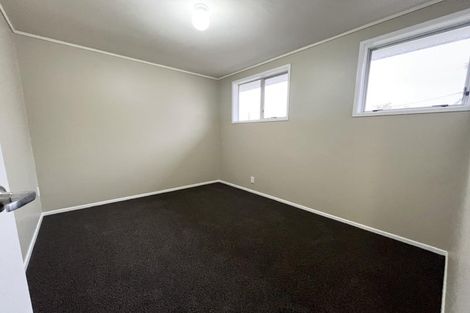 Photo of property in 42 Cobham Crescent, Kelston, Auckland, 0602