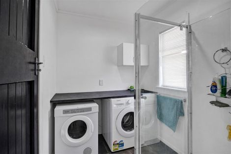 Photo of property in 60 Egmont Street, Hawera, 4610